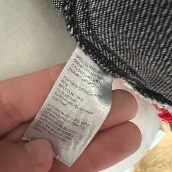 Design Lab Women's Ribbed Knit Hem Button Down Denim Jacket Black Red Medium - Picture 4 of 5